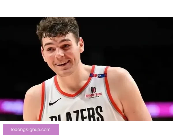 克林根超小洛创历史成就 成为开拓者单赛季进攻篮板王